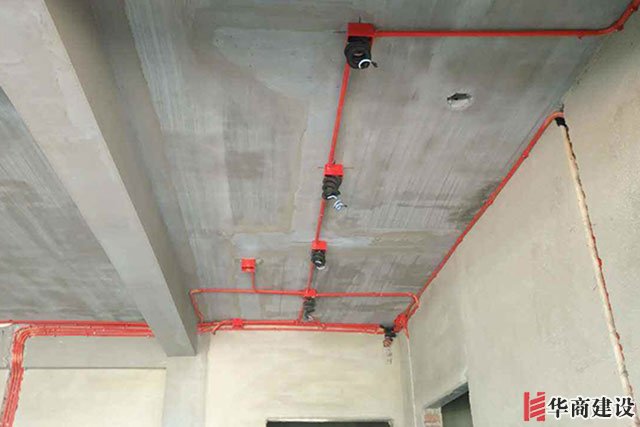 電沒裝好，可以讓你體驗恐怖片現場的視覺